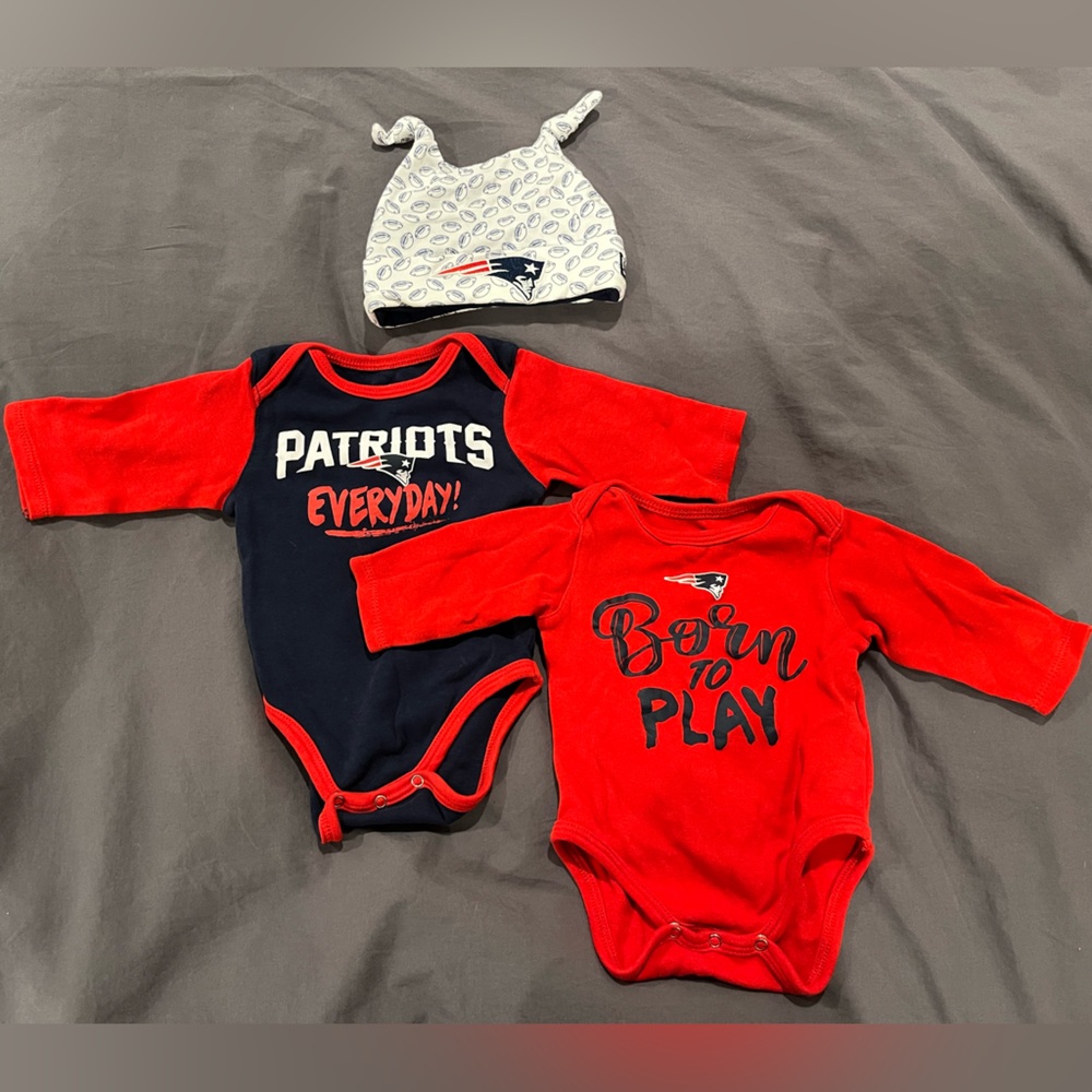New England Patriots NFL Infant Gear Set 0-3 months